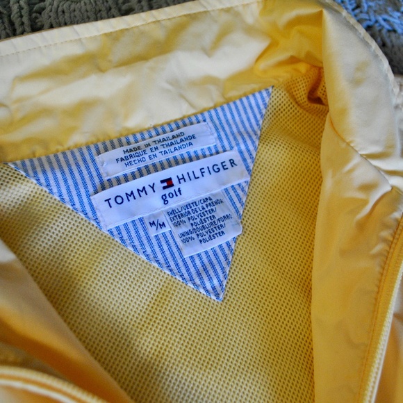 Vintage Yellow Tommy Hilfiger golf jacket - Picture 5 of 6